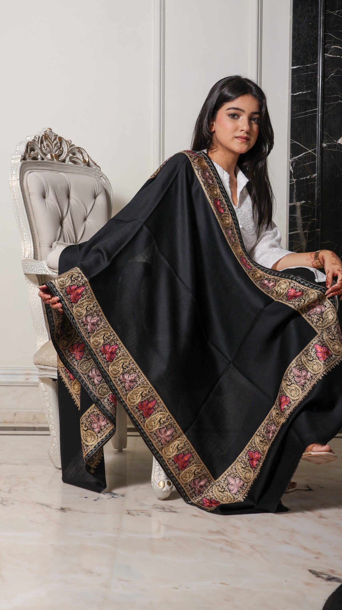 100% Pure Wool Kashmiri Paisley And Chinar Nalki Embroidery Stole