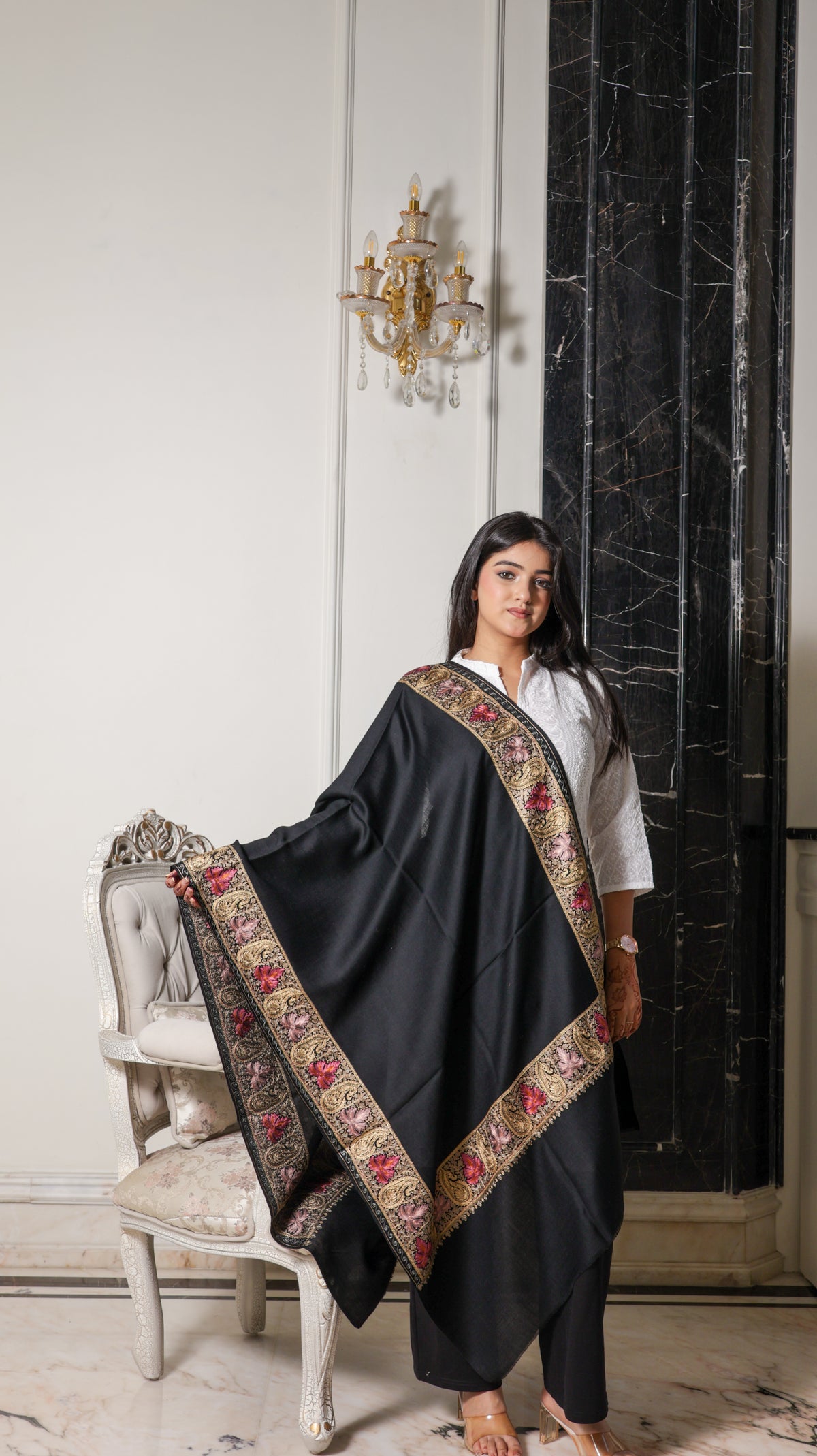 100% Pure Wool Kashmiri Paisley And Chinar Nalki Embroidery Stole
