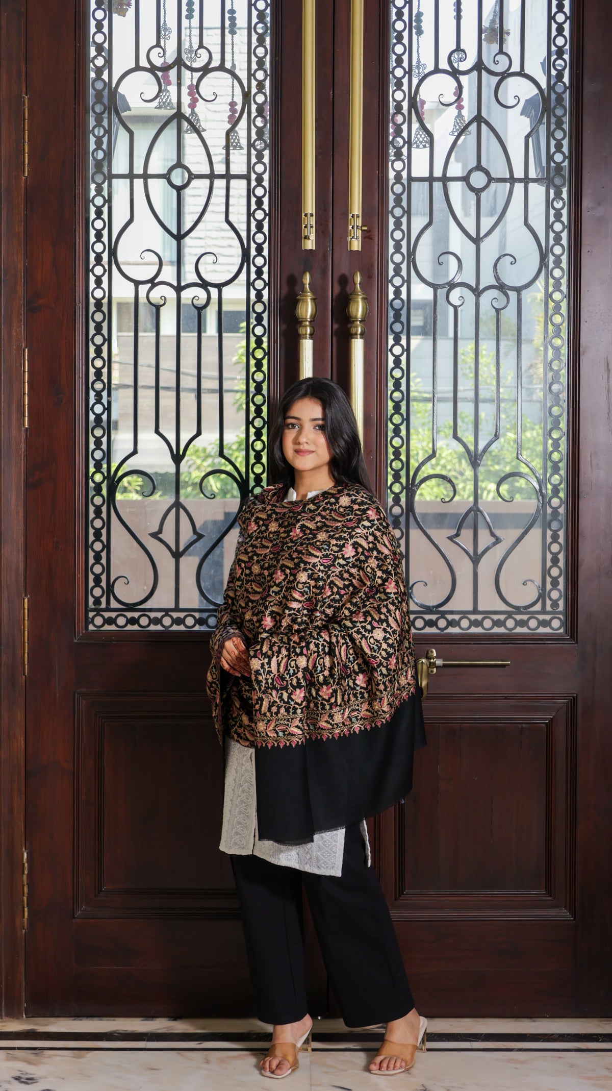 100% Pure Wool Mirchi Floral Nalki Embroidery Shawl