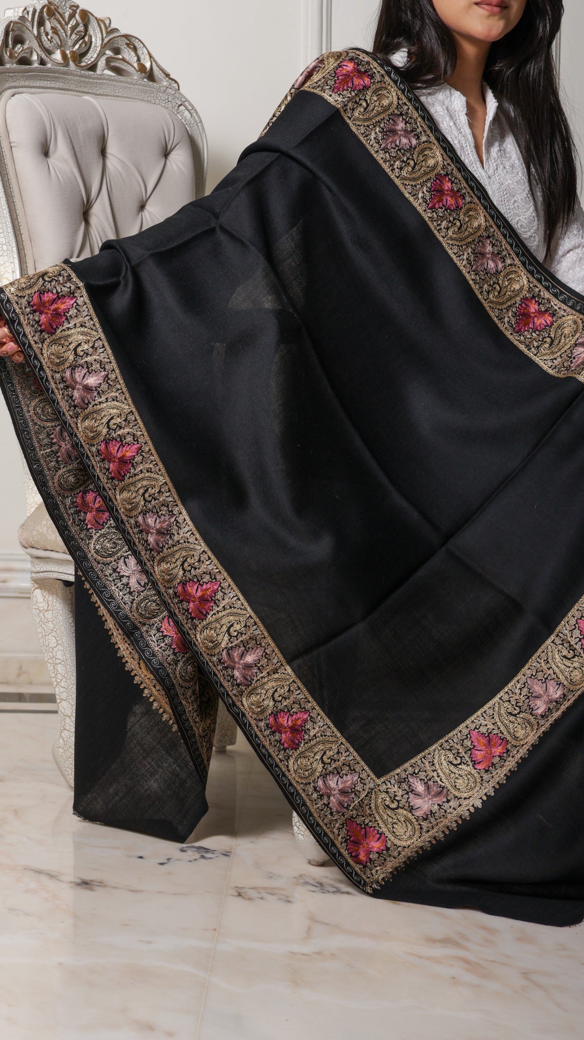 100% Pure Wool Kashmiri Paisley And Chinar Nalki Embroidery Stole