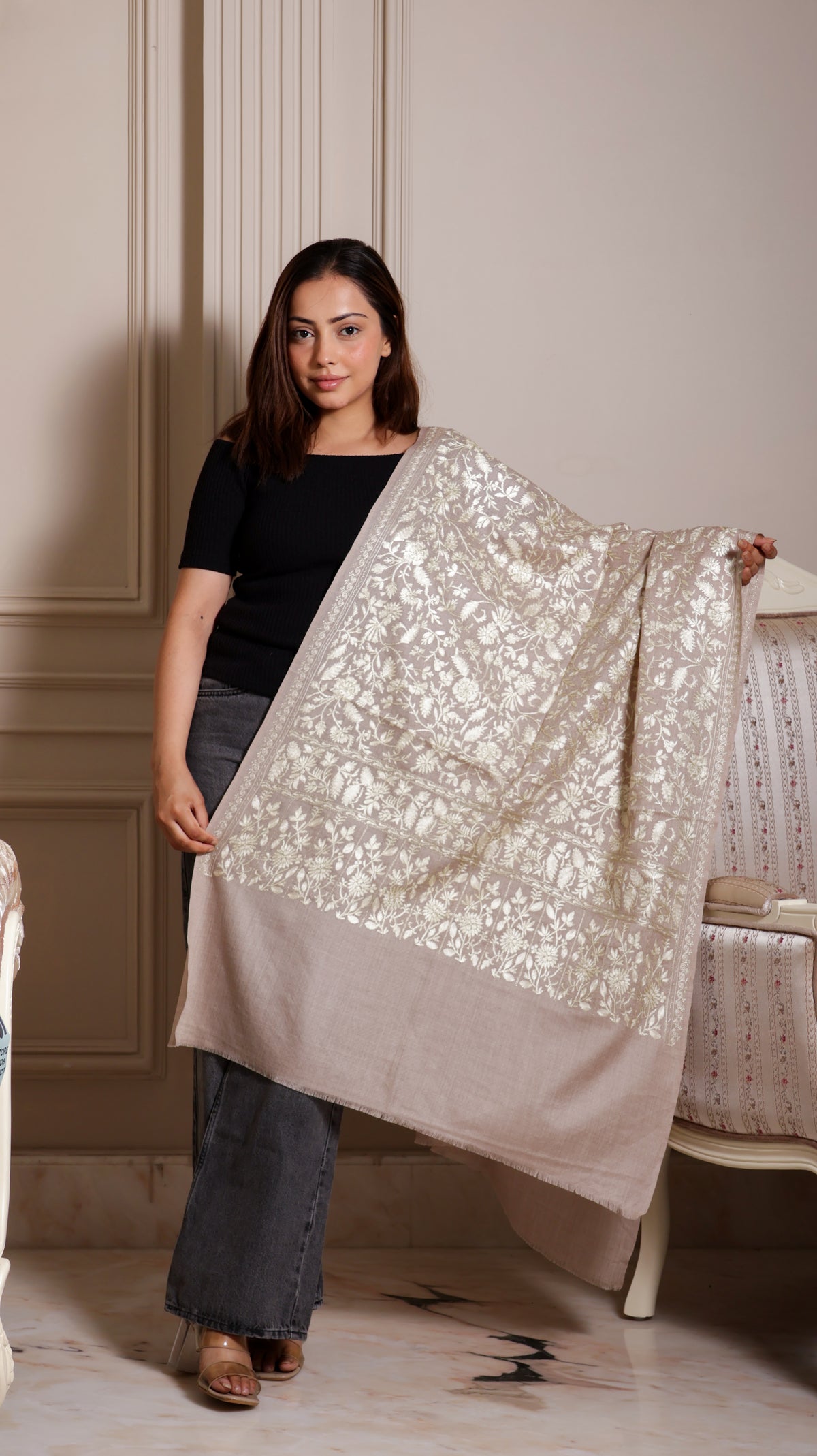 Finewool Nalki Tonal Embroidery Jaal Stole