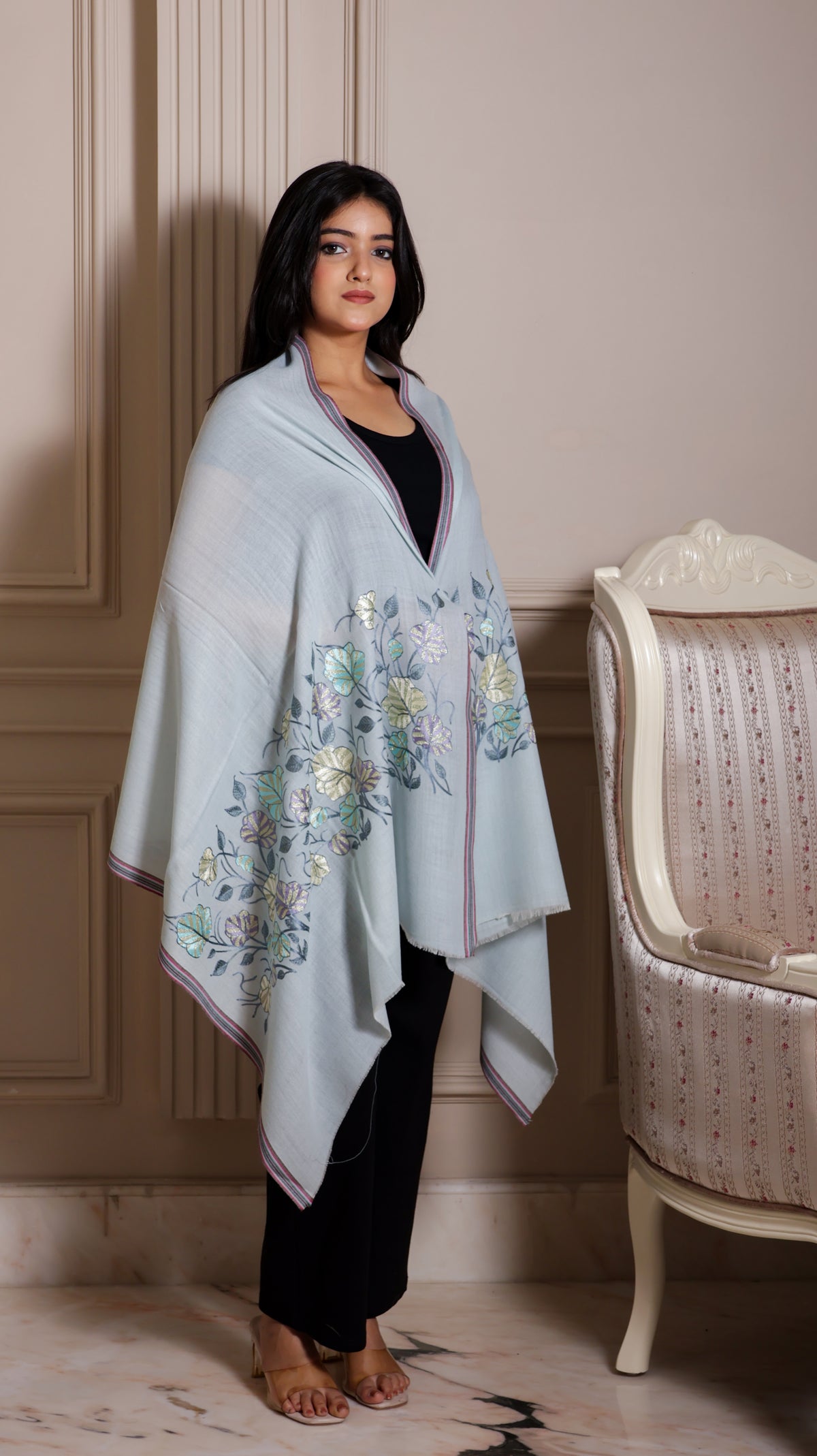 100% Pure Wool Side Kani Zari embroidery stole