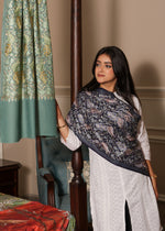 100% Pure wool 2 Leaf Floral jama Embroidery Stole