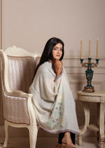 100% Pure Wool Side Kani Floral Pattern Embroidery stole