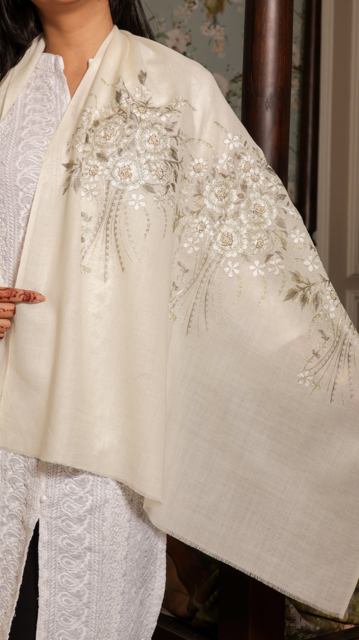 100% Pure Wool Nalki Embroidered Stole with Handwork