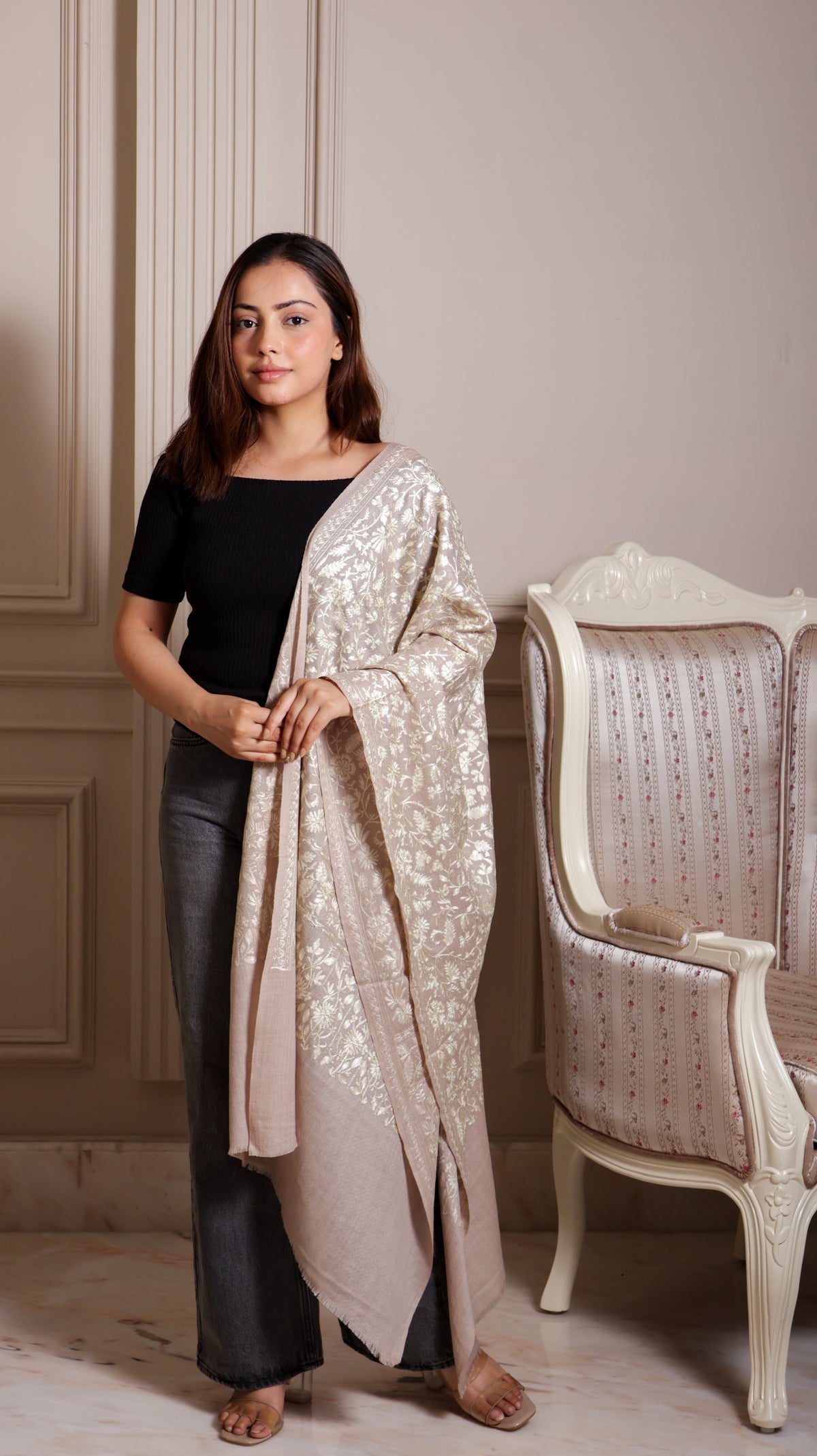 Finewool Nalki Tonal Embroidery Jaal Stole