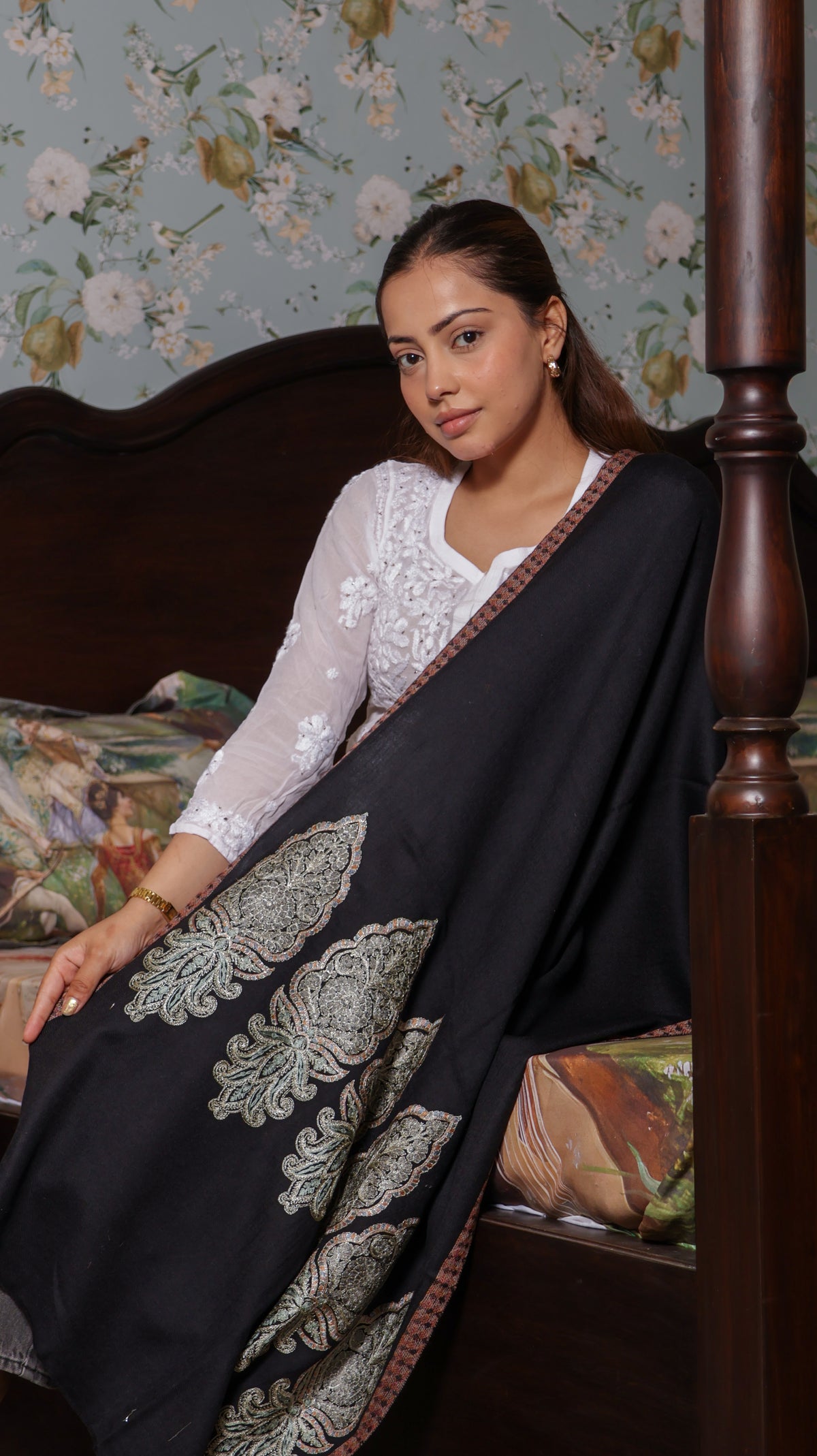 100% Pure Wool Side Kani Nalki embroidery Stole